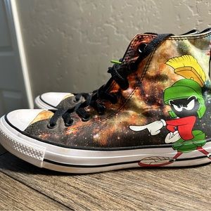 Converse Looney Tunes Marvin the Martian Galaxy Space High Tops NWOT